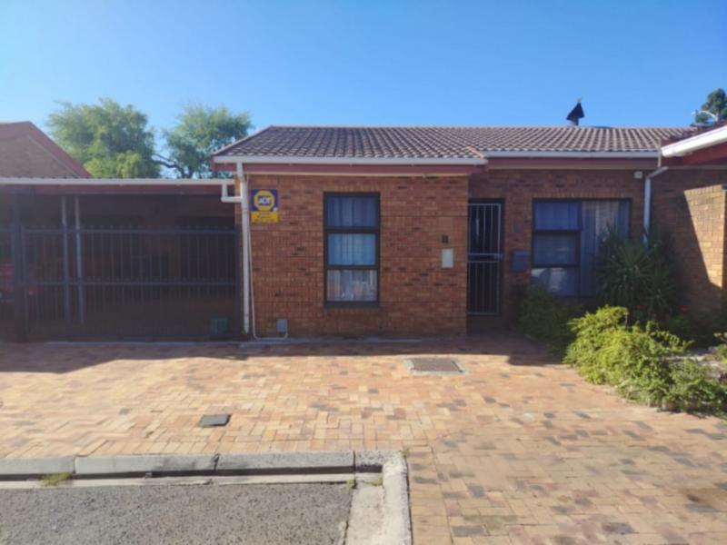 2 Bedroom Property for Sale in Amandelrug Western Cape